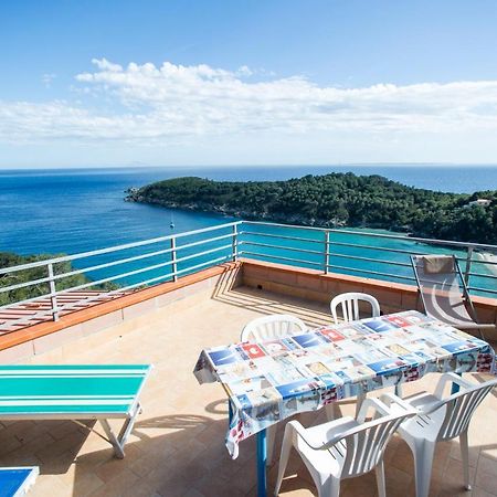 Villa La Terrazza Sul Mare - Goelba Fetovaia Bagian luar foto