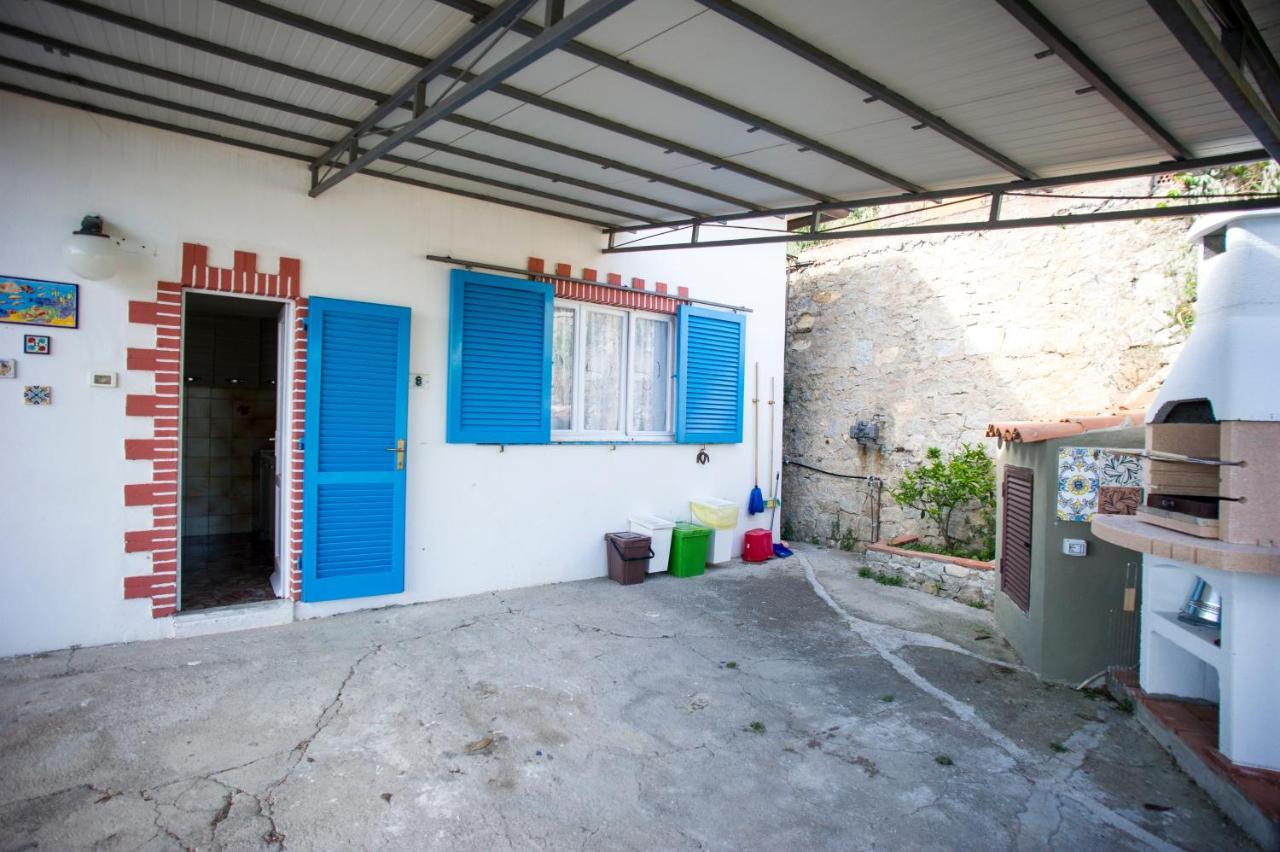 Villa La Terrazza Sul Mare - Goelba Fetovaia Bagian luar foto
